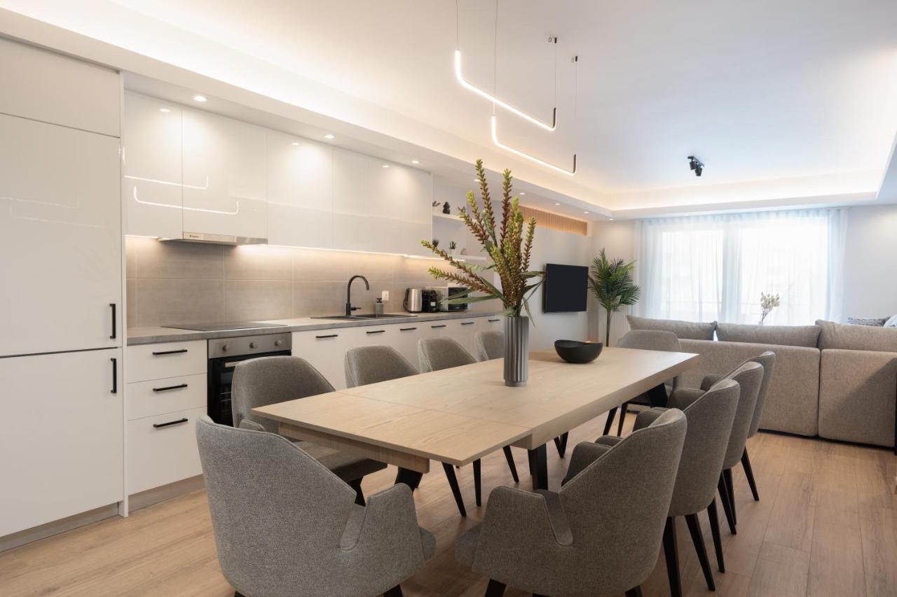 Luxury 4 Bedrooms Apartment Near Flisvos Marina Пирей Экстерьер фото