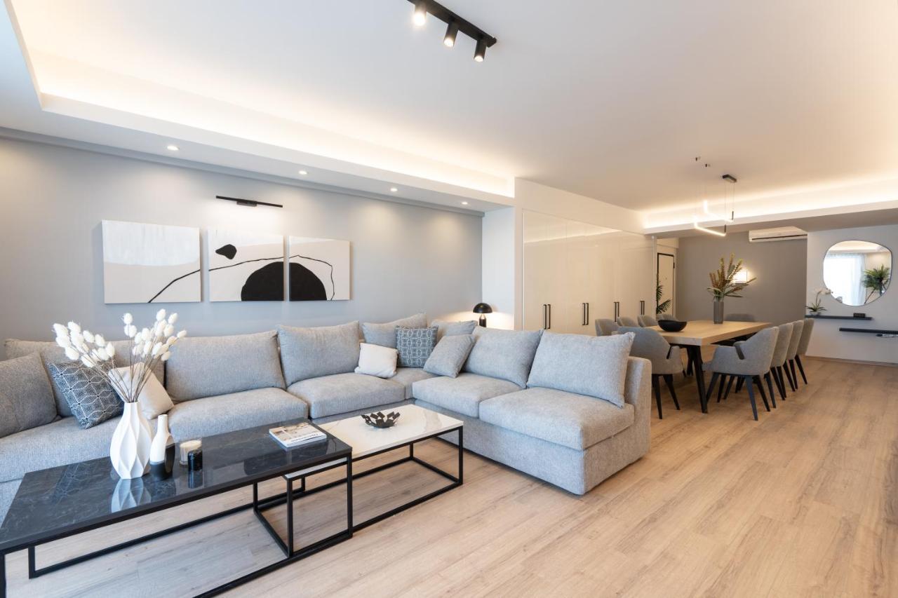 Luxury 4 Bedrooms Apartment Near Flisvos Marina Пирей Экстерьер фото