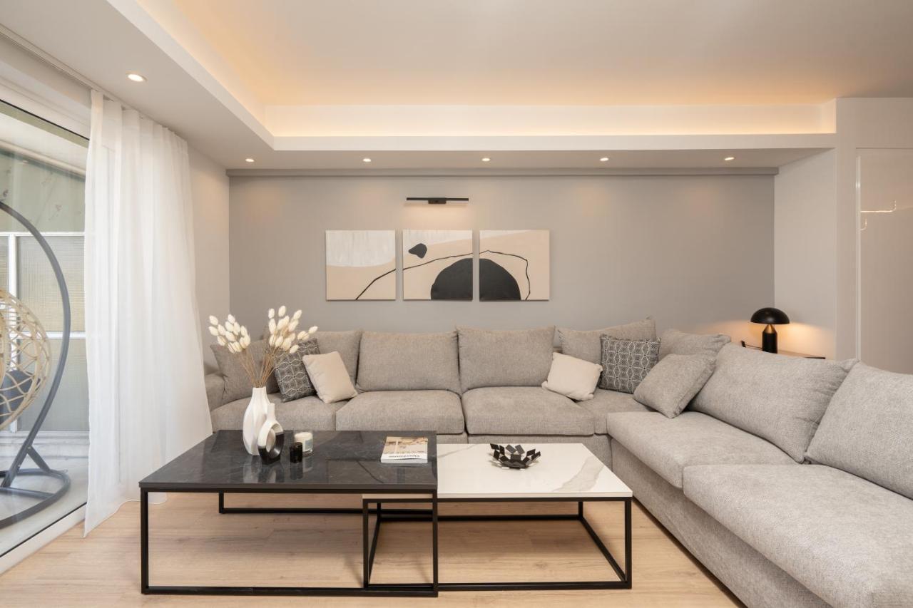Luxury 4 Bedrooms Apartment Near Flisvos Marina Пирей Экстерьер фото