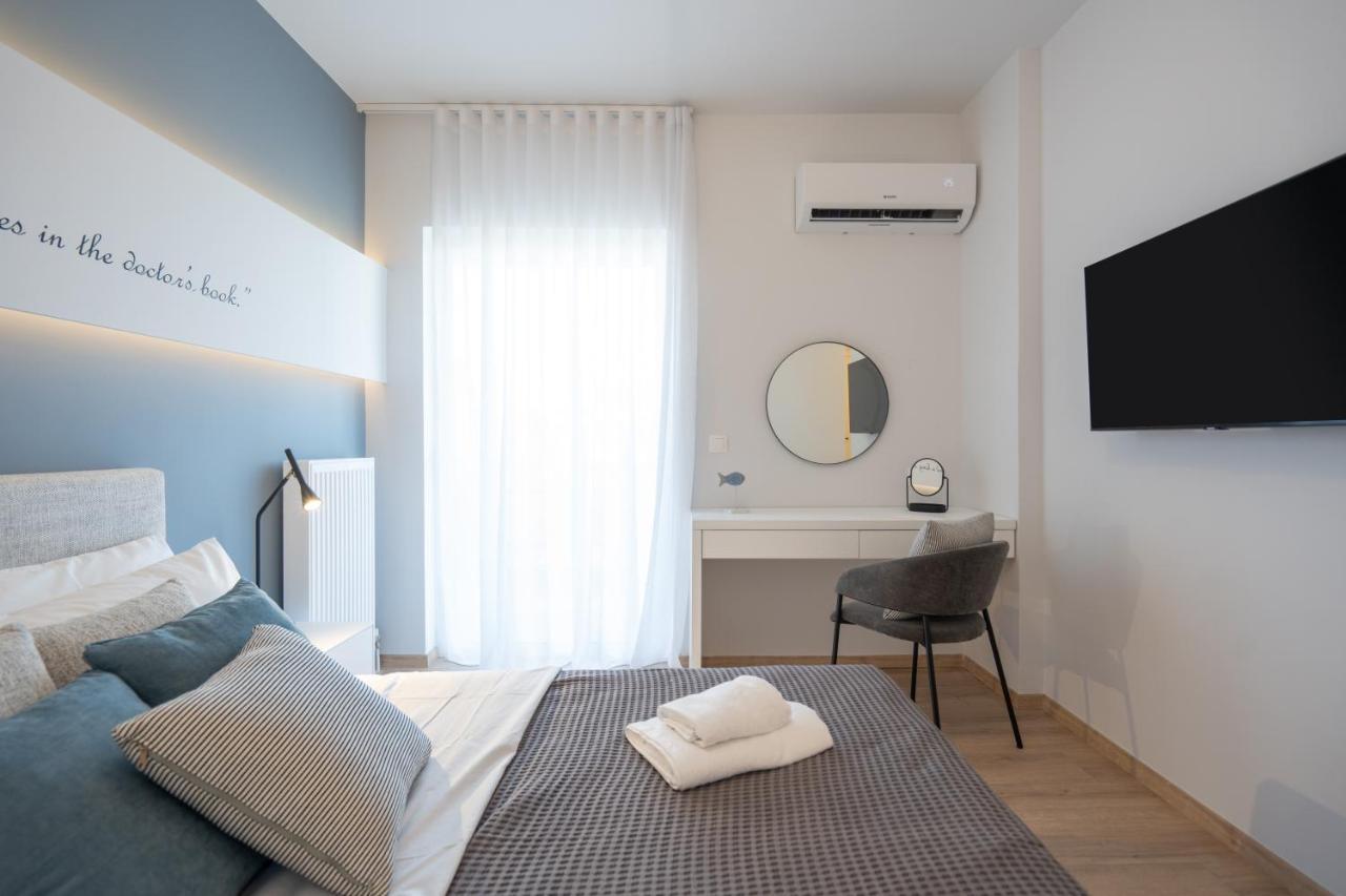 Luxury 4 Bedrooms Apartment Near Flisvos Marina Пирей Экстерьер фото