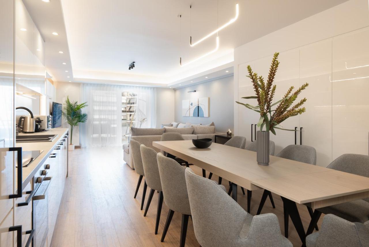 Luxury 4 Bedrooms Apartment Near Flisvos Marina Пирей Экстерьер фото