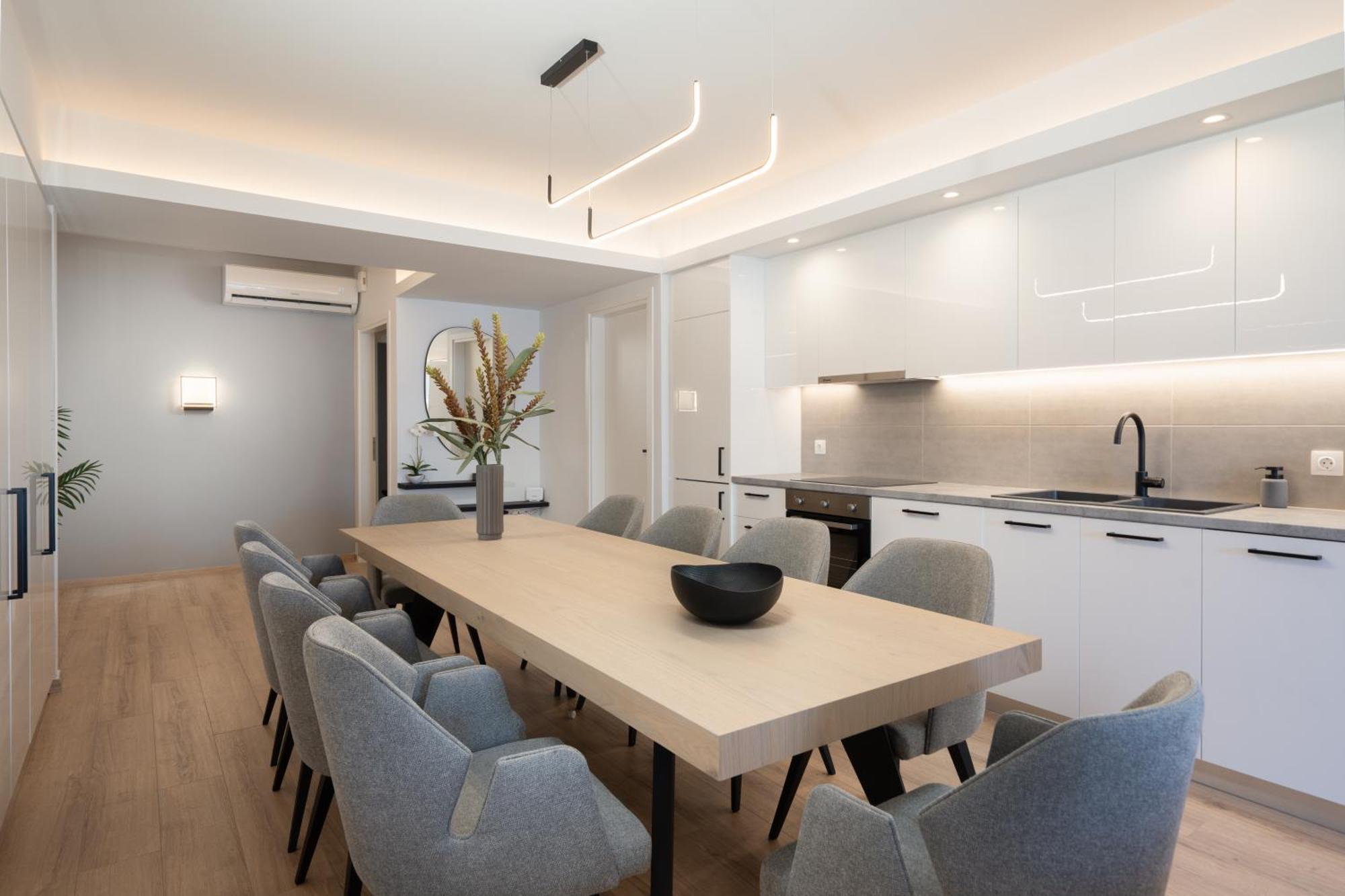 Luxury 4 Bedrooms Apartment Near Flisvos Marina Пирей Экстерьер фото